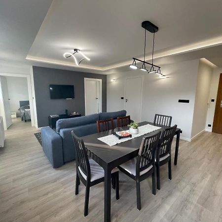 Apartamenty Rodzina Nad Morzem กดัญสก์ ภายนอก รูปภาพ